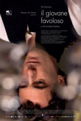 Смотреть онлайн Невероятный молодой человек (2014)